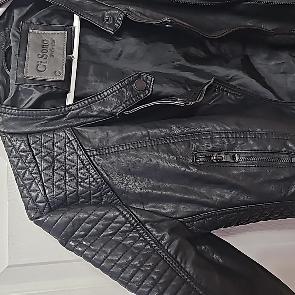 Leather jacket - Picture 3 of 7